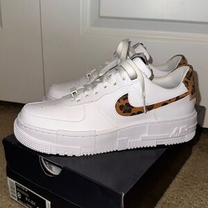 Nike W AF1 Pixel Se